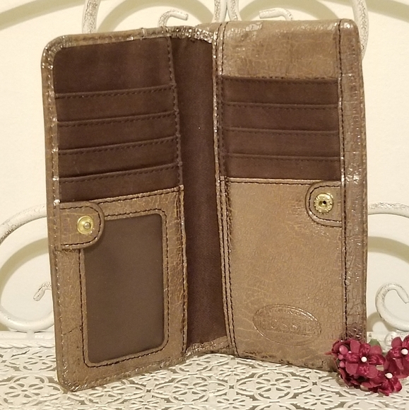 Fossil Golden Tan Wallet - Picture 5 of 6